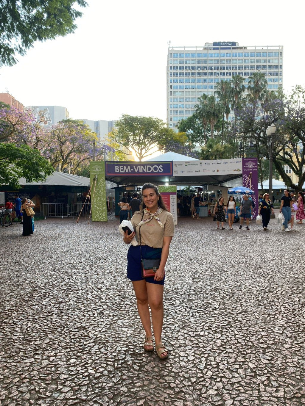 Scarino em cena na Feira do Livro, em Porto Alegre.