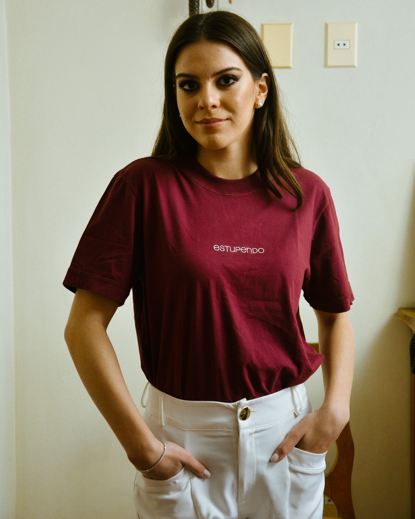 CAMISETA ESTUPENDO BORDÔ